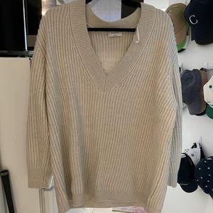 Aritzia Babaton sweater